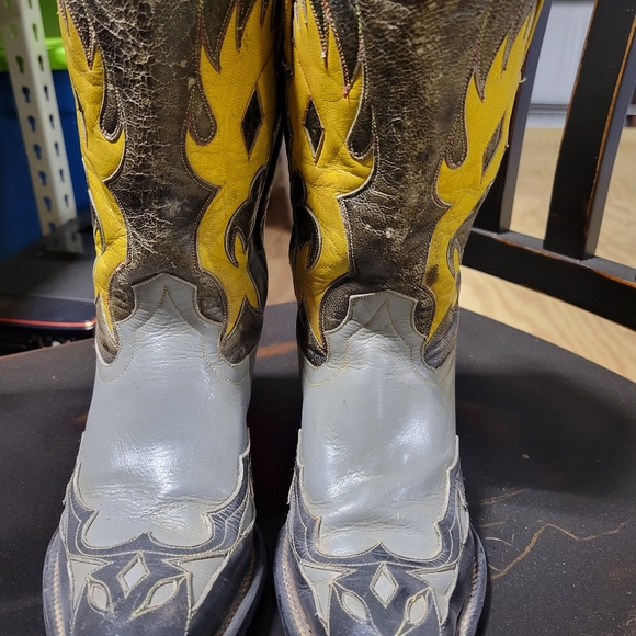 Vintage Custom Collectible Cowboy Inlay Boots - Picture 3 of 10
